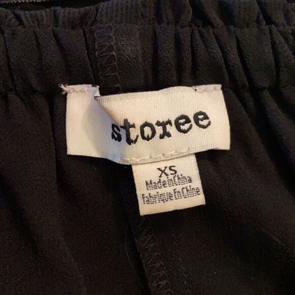 STOREE Ruffle Off the Shoulder Top - Picture 4 of 4